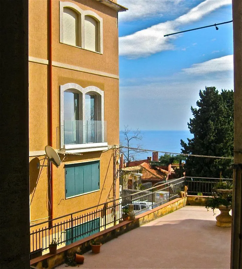 B&B Antonella Taormina Bed & Breakfast