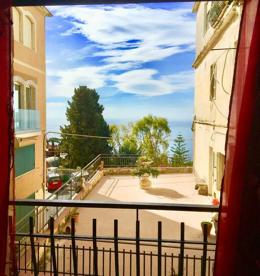 B&B Antonella Taormina Bed & Breakfast